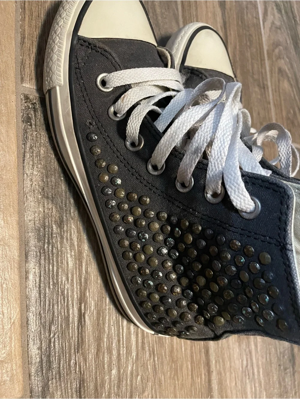 Converse Kids High Top Sneakers in dark gray w studs